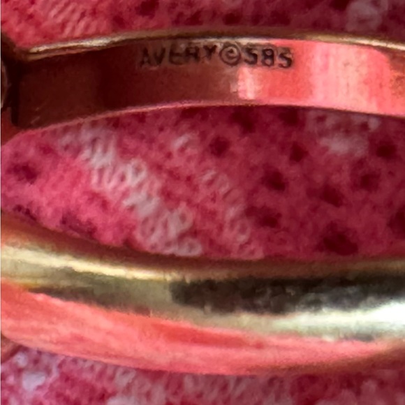 James Avery 14K Gold Spanish Swirl Ring - Picture 5 of 5